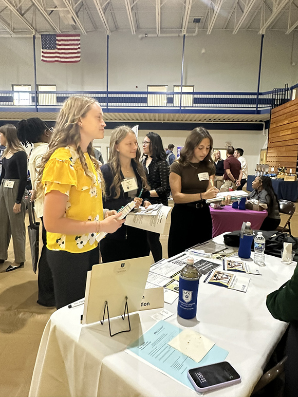 Career-Fair-2.jpg